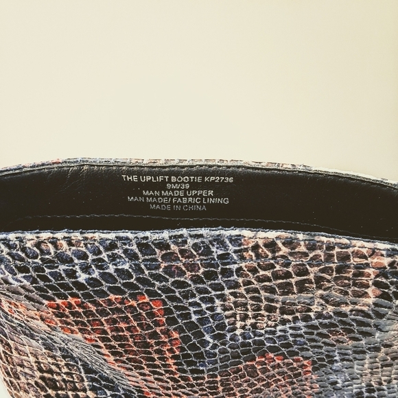 Katy Perry "The Uplift Bootie" Snake Print Ankle Boots - Size 9 NWOB - Picture 5 of 8